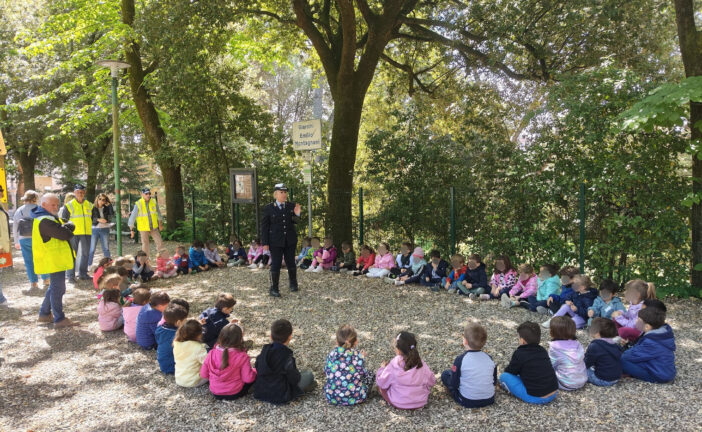 Educazione stradale: la Polizia Locale incontra i piccoli della “Pestalozzi”