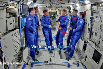Gli astronauti della Shenzhou-21 completano il passaggio di consegne