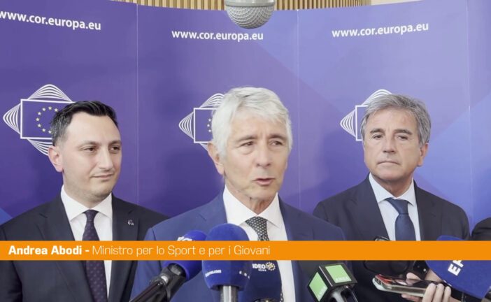 Giovani, Abodi "Erasmus Plus strumento per costruire il futuro"