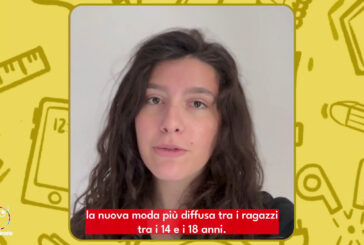 Gli adolescenti si vestono di nero
