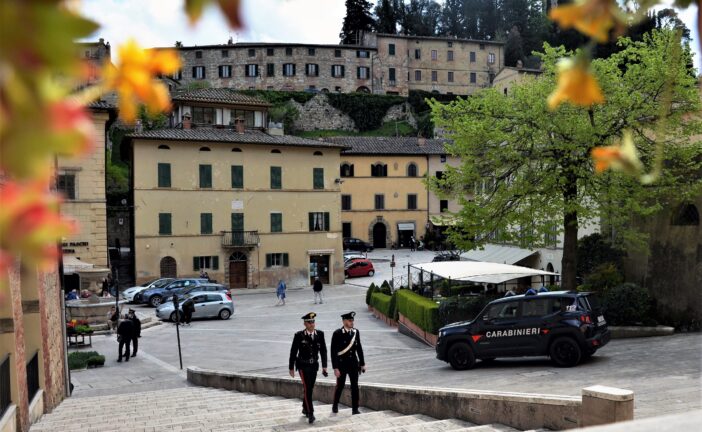 Ritrovato sano e salvo l’uomo smarritosi nel bosco a Cetona