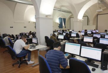 Rapporto AlmaLaurea 2026: ottime performance occupazionali dei laureati Unisi