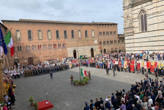 Celebrata in piazza del Duomo la Festa della Repubblica