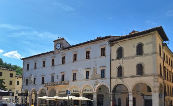Galardi (PD): “Piazza Arnolfo: pavimentazione rotta e pericolosa”