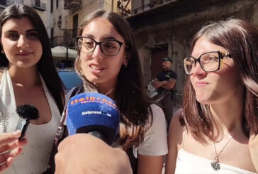 Dua Lipa a Palermo, folla di fan e curiosi per la pop star