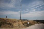 Spunta una brutta antenna alle Balze di Caspreno