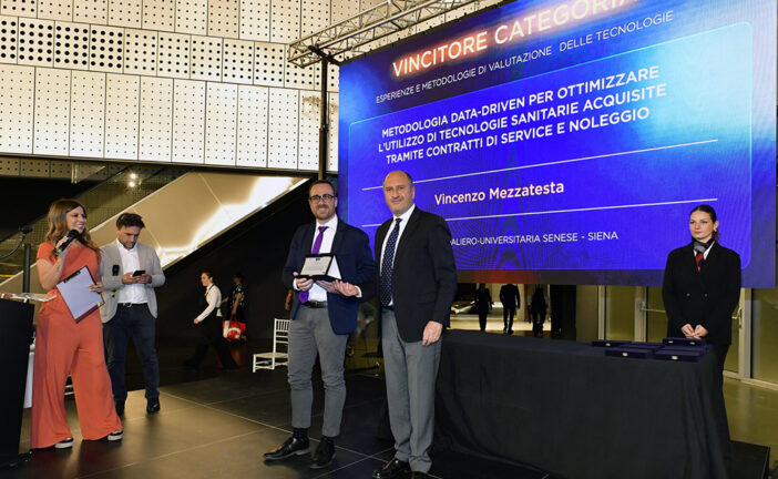 AOUS premiata con l’AIIC awards 2026 per “Esperienze e metodologie di valutazione delle tecnologie”