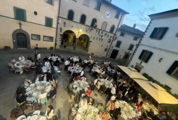 Il Sangiovese si fa arte a Radda in Chianti: torna “A cena con i vignaioli”