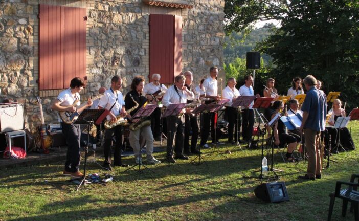 La Big Band Machine in concerto a Villa Brandi