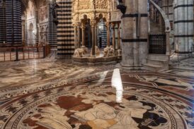 Il pavimento del Duomo resta scoperto fino al 31 luglio