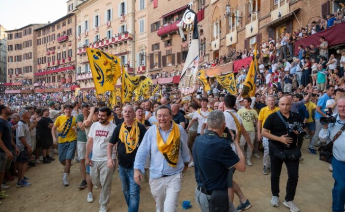 Le gioie del Palio e la malinconia di un contesto economico in difficoltà