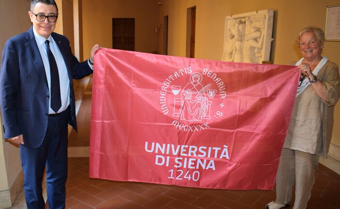 L’Università di Siena ha la prima bandiera della sua storia