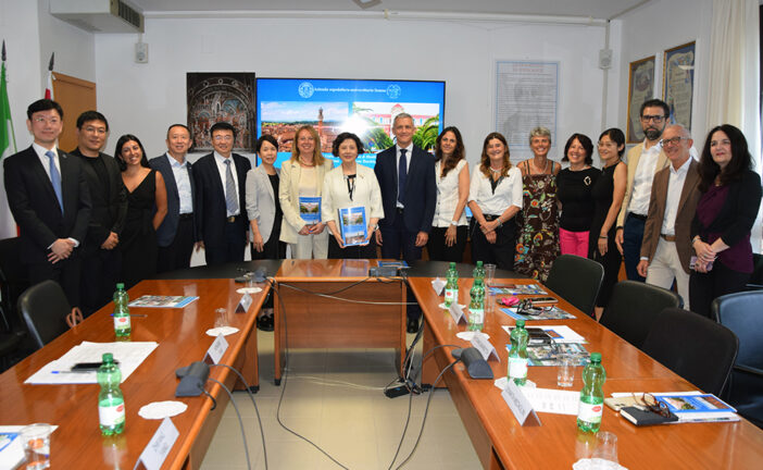 Collaborazione tra AouS, Unisi e Shanghai University of Medicine & Health Sciences