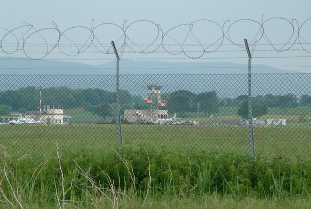 Comitato AmpugnaNO: “Ci riserviamo di tutelarci nel caso Enac Servizi intenda procedere”