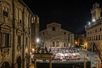 Cantine in Piazza: il 21 agosto a Montepulciano grande festa in Piazza Grande