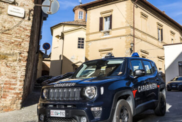 Non si ferma all’alt: inseguito e arrestato dai Carabinieri