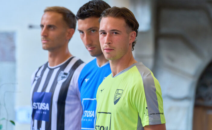 Pianese: presentate al pubblico le nuove maglie