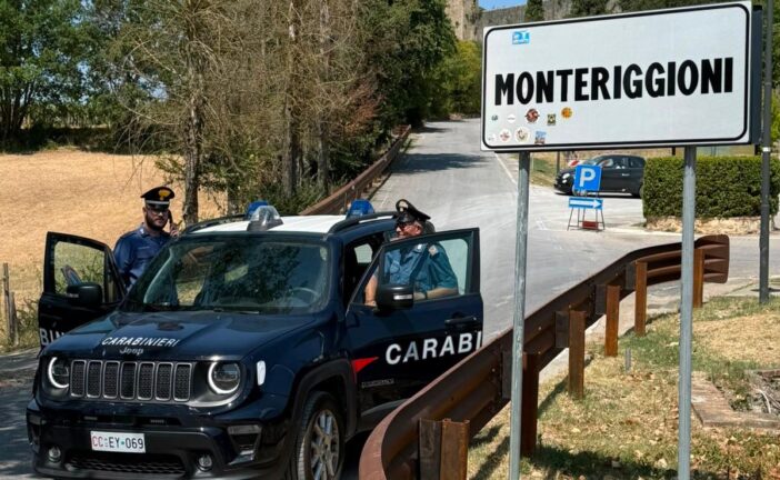 Spranghe, coltelli, caschi e passamontagna in auto: 9 tifosi denunciati