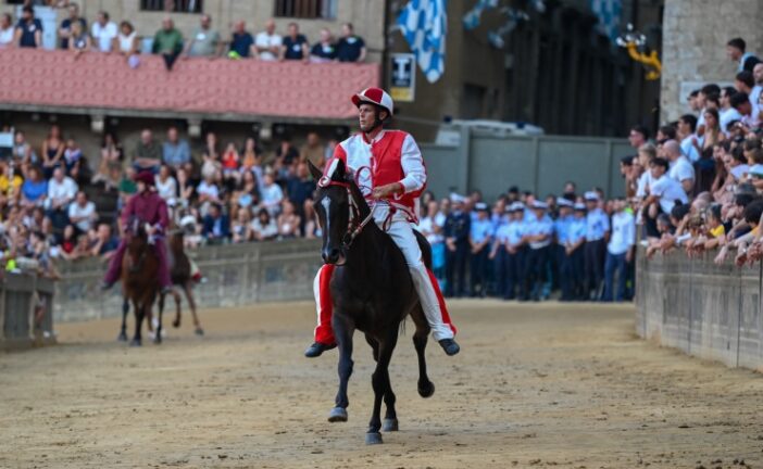 Palio: la Giraffa vince la seconda prova