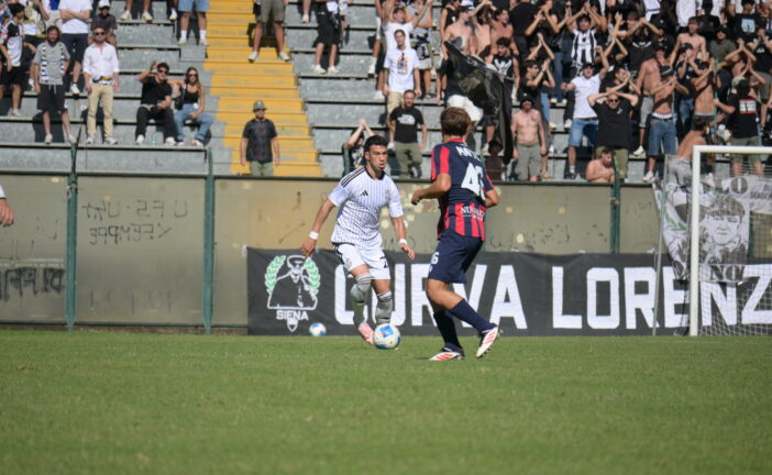 Il Siena si riprende dalla sconfitta del turno scorso battendo Montevarchi 3-0