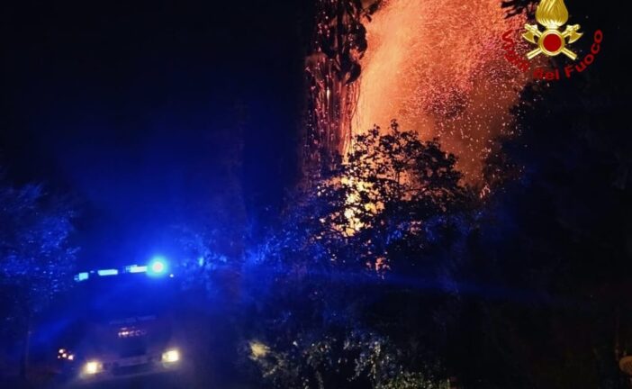 Caduta fulmini a Siena: 3 interventi dei Vigili del fuoco