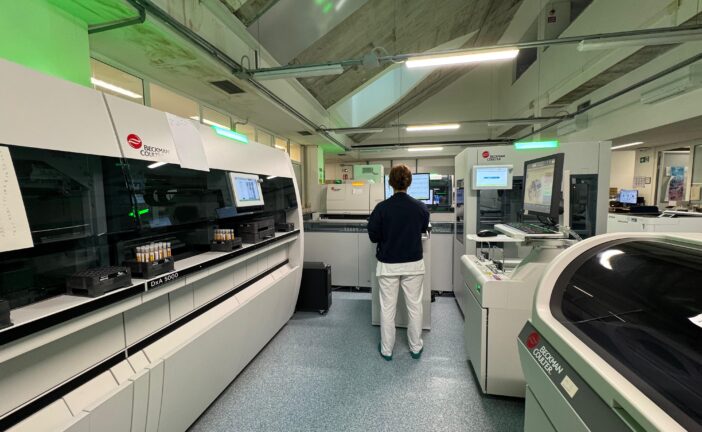 Laboratorio dell’ospedale di Nottola: un servizio all’avanguardia