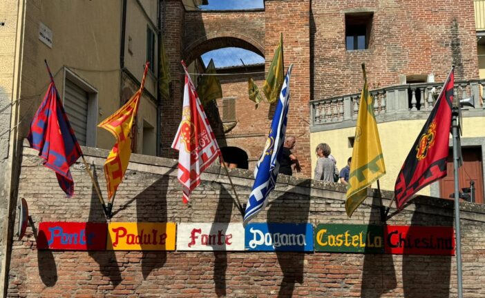 Valiano festeggia il 52° Palio dei Carretti