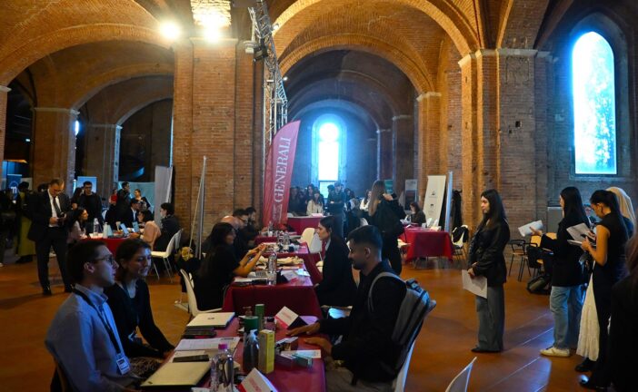 Career Days dell’Università di Siena: oltre 60 aziende incontrano gli studenti