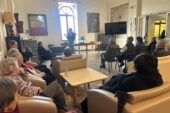 Dall’AI alla videochiamata: gli anziani delle Rsa scoprono il digitale