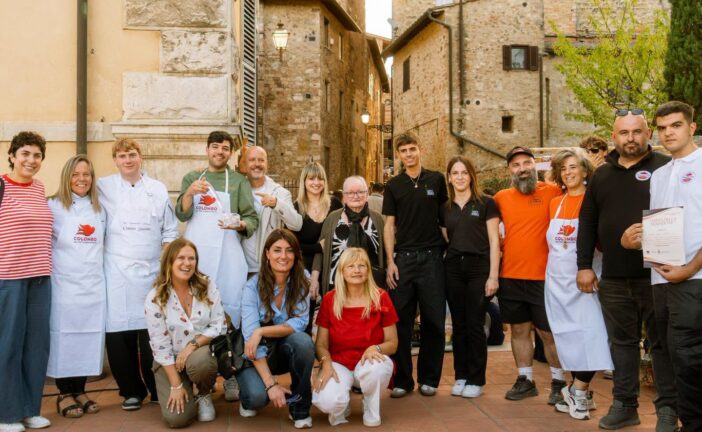 Migliaia di persone a Colle Alta per Bada che Gota: gusto, cristallo e tradizioni conquistano il pubblico
