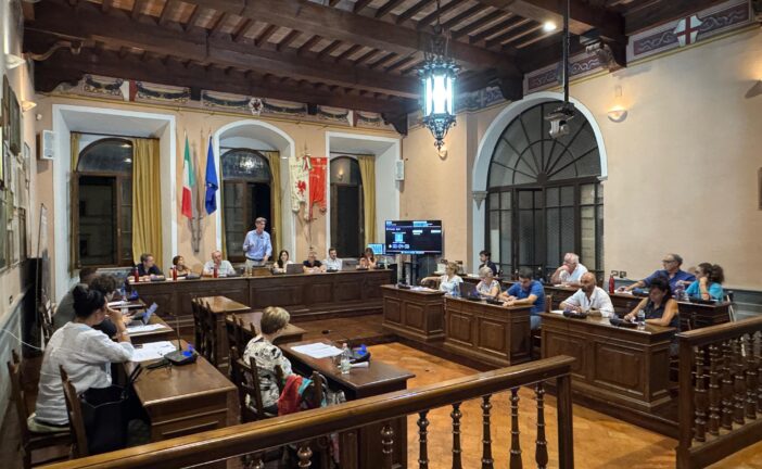Rigenerazione urbana del Commercio: Montepulciano dalla perte di Confesercenti