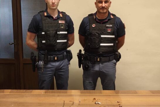 Siena: beccato dalla Polizia un 42enne che aveva truffato un’anziana