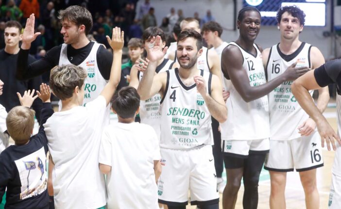La Mens Sana fatica con Piombino poi cambia passo e vince
