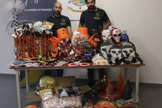 GdF Siena: sequestrati articoli per Halloween privi di marchio CE