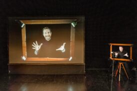 Al Politeama con il Teatro Manuale di Jacopo Tealdi “U.Mani.Tà”