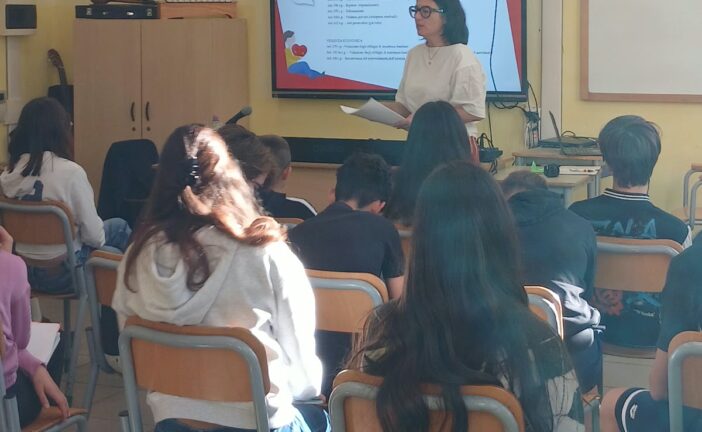 Imparare ad amare e a crescere consapevoli: Terrecablate torna nelle scuole
