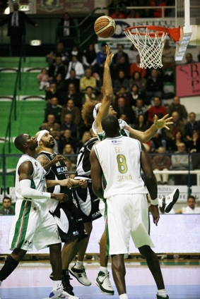 Sky Sport "cancella" Siena per tre giornate…