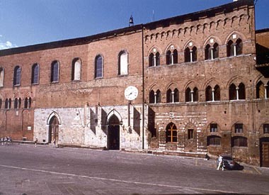 Alimenti e bevande al Santa Maria della Scala. Pubblicato il bando per assegnare il servizio