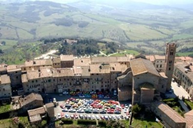 In giro per la diocesi di Volterra. A piedi o in bici