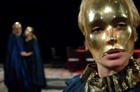 Molto rumore per nulla. Lavia porta in scena uno spumeggiante Shakespeare