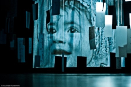 A TeatrInScatola una performance-installazione per "fondere" più forme d’arte