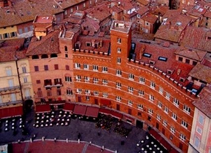Fondazione: e ora tutti a caccia del presidente