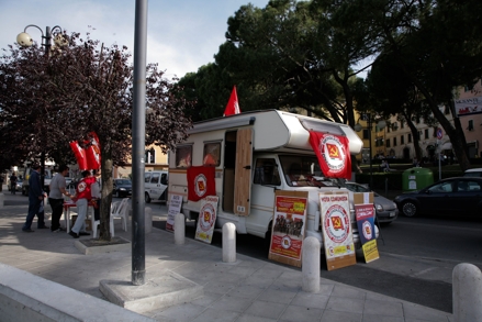 E’ partito il camper di Rifondazione e Comunisti Italiani