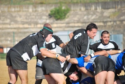 Rugby: il Cus travolge Arezzo, Siena Club 2000 spreca e perde