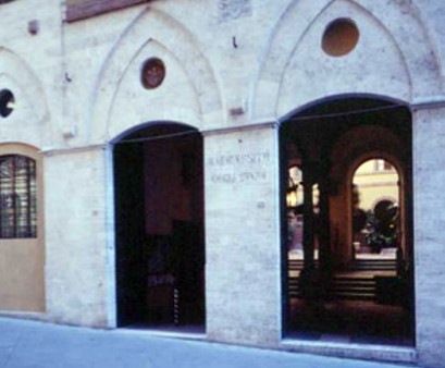 Mercatino solidale nel cortile del Rettorato