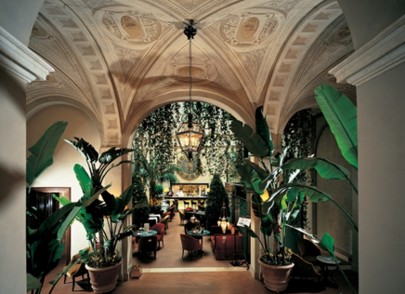 Artisti ed artigiani senesi espongono al Grand Hotel Continental