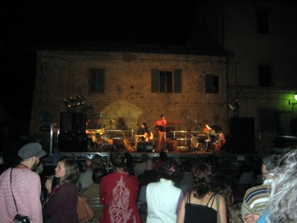 In vino musica: tutti al castello di Monteriggioni