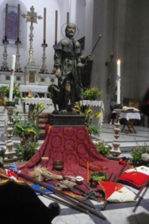 Suggestiva offerta dei ceri a Sarteano