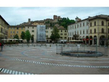 Colle, riapre al traffico piazza Arnolfo
