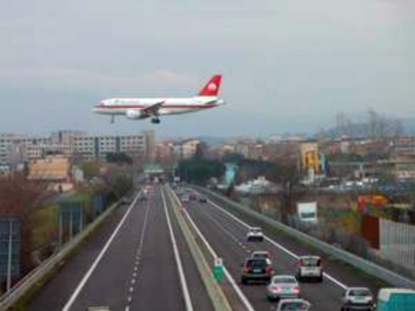 Aeroporti toscani: IdV premia l’accordo tra Regione e compagnie aeree